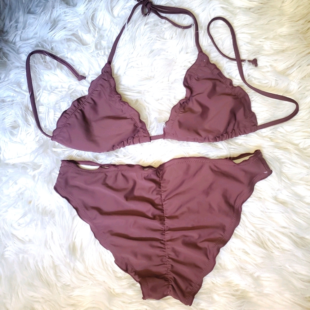 NWOT Dusty Mauve Lettuce Trim String Bikini Size M